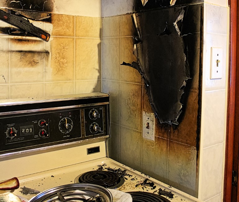 Choosing the Right Mold Restoration Company